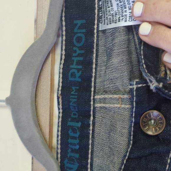 Cruel  distressed denim jeans NWOT - Picture 2 of 4